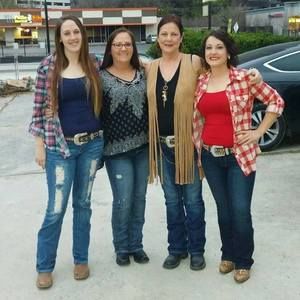 Meet your Posher, Carolyn